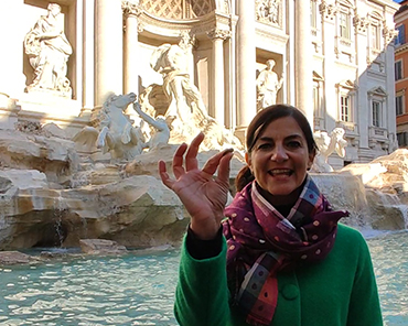 19.Trevi Fountain